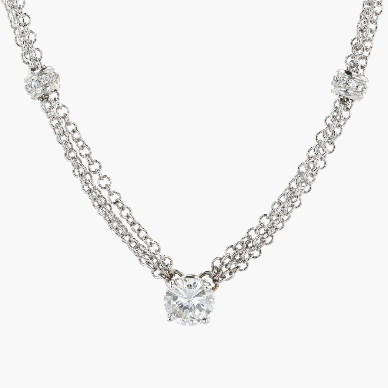 18k White Gold and Diamond Cluster Pendant