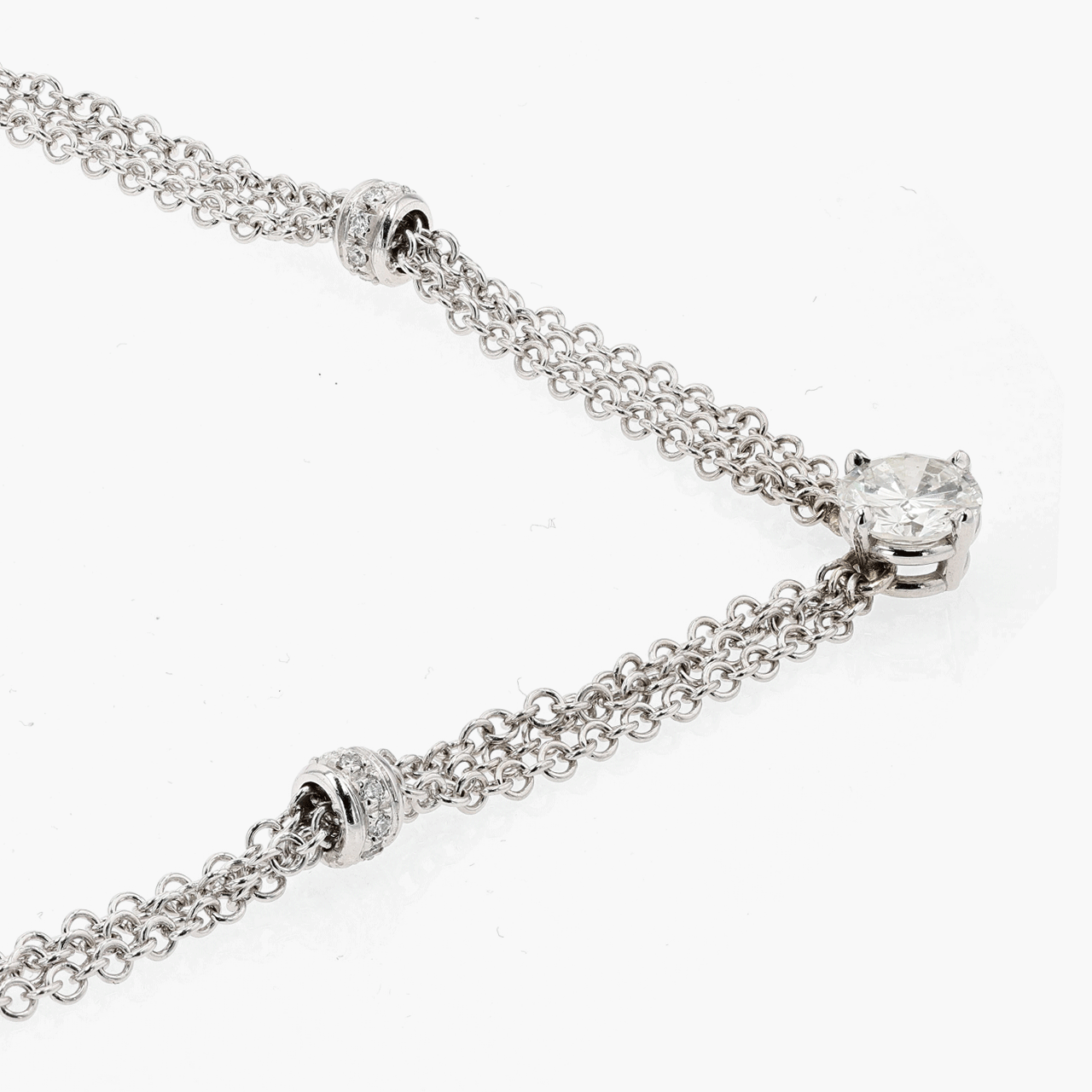 18k White Gold and Diamond Cluster Pendant